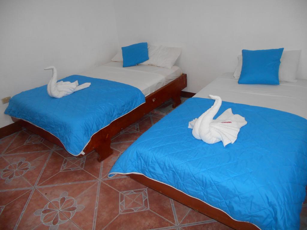 El Descanso Del Petrel Puerto Ayora  Ngoại thất bức ảnh