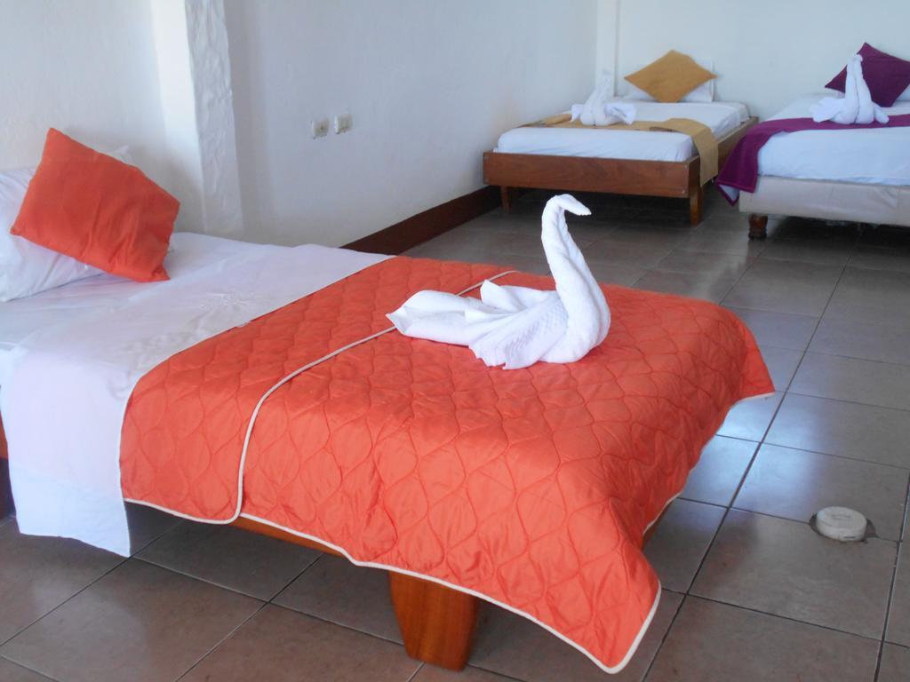 El Descanso Del Petrel Puerto Ayora  Ngoại thất bức ảnh